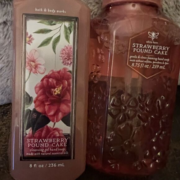 Bath & Body Works Strawberry Pound Cake Hand Soap Bundle - Picture 6 of 6